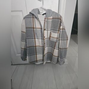 Chic Gray and Tan Plaid Hooded Jacket